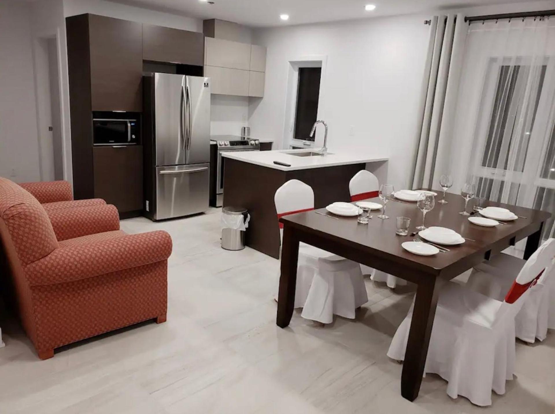 Le Bijou Airhome One Or Two Bedroom Suite Montreal Exterior photo